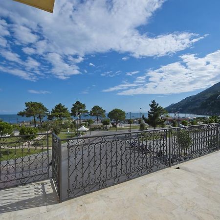 Palazzo Della Monica Lägenhet Vietri Exteriör bild