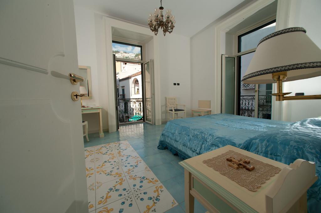 Palazzo Della Monica Lägenhet Vietri Exteriör bild