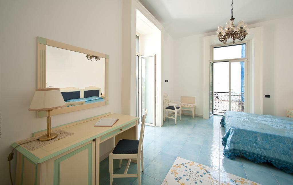 Palazzo Della Monica Lägenhet Vietri Exteriör bild