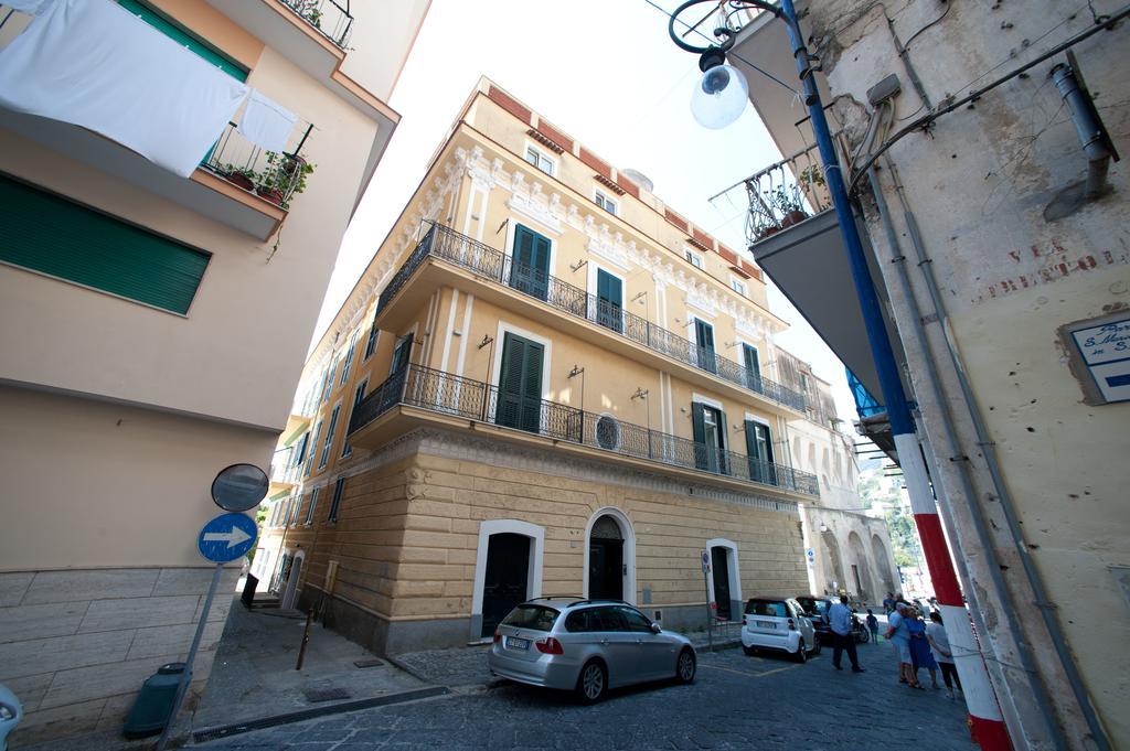 Palazzo Della Monica Lägenhet Vietri Exteriör bild