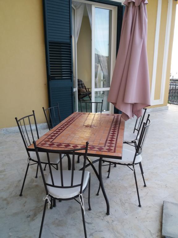 Palazzo Della Monica Lägenhet Vietri Exteriör bild
